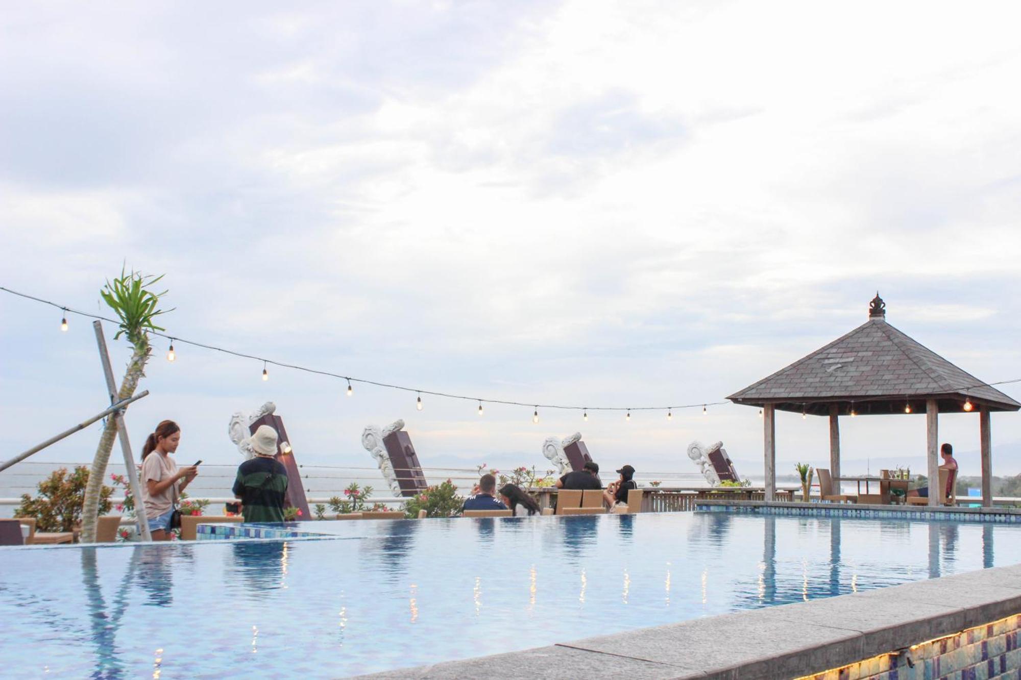 Kutabex Beachfront Hotel Kuta Lombok Εξωτερικό φωτογραφία
