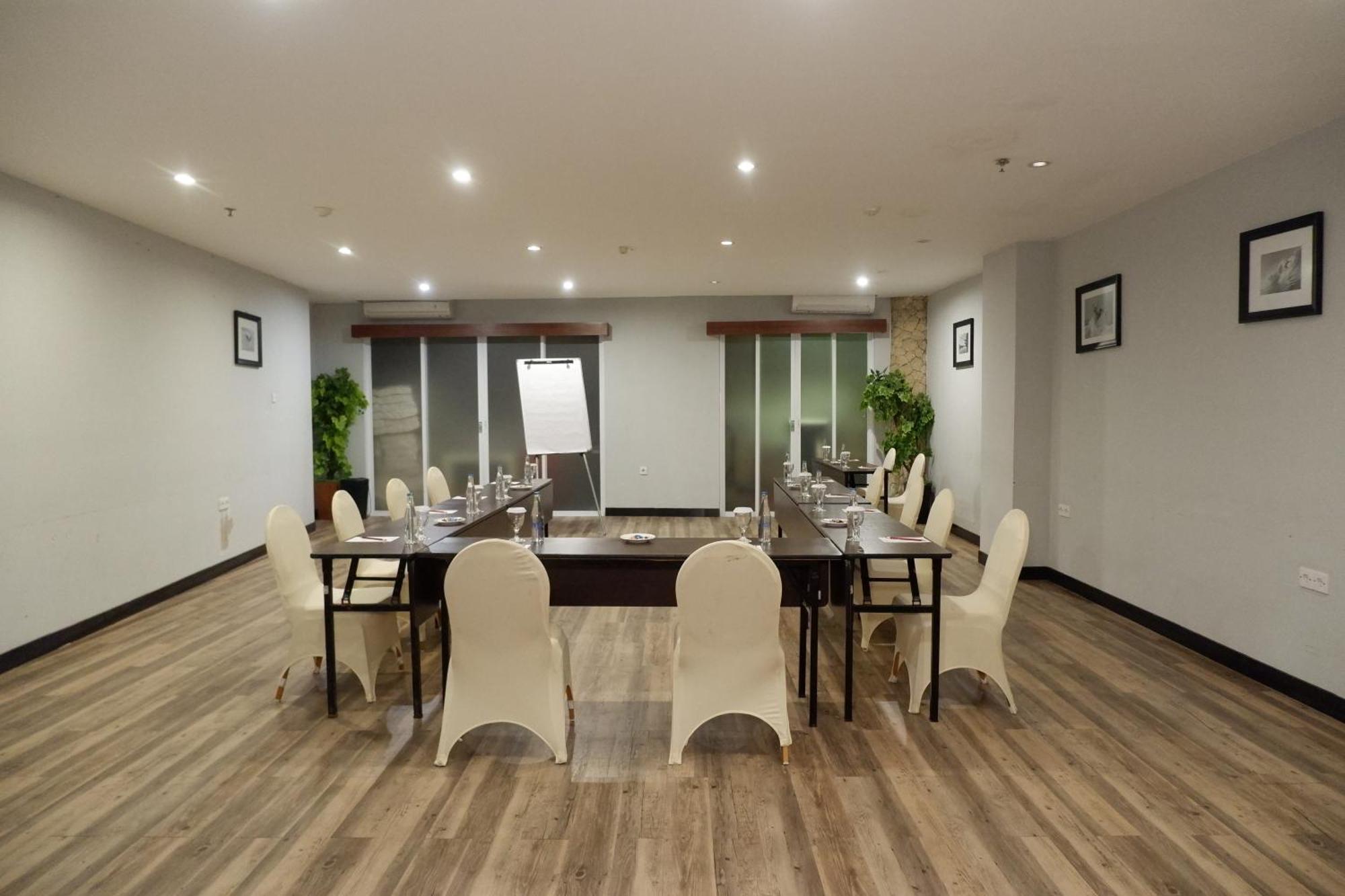 Kutabex Beachfront Hotel Kuta Lombok Εξωτερικό φωτογραφία
