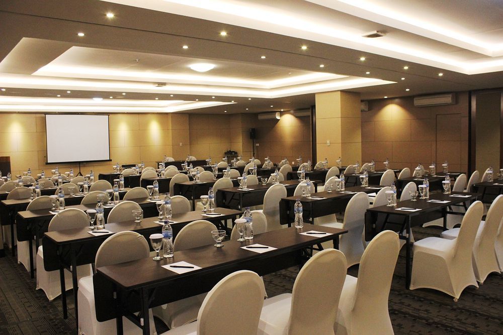 Kutabex Beachfront Hotel Kuta Lombok Εξωτερικό φωτογραφία